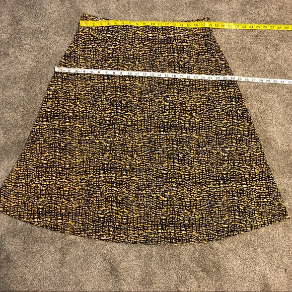 Jones Wear  Stretchy Skirt  Size XL Elastic Waist Flowy Unlined Midi Colorfully - Picture 3 of 7